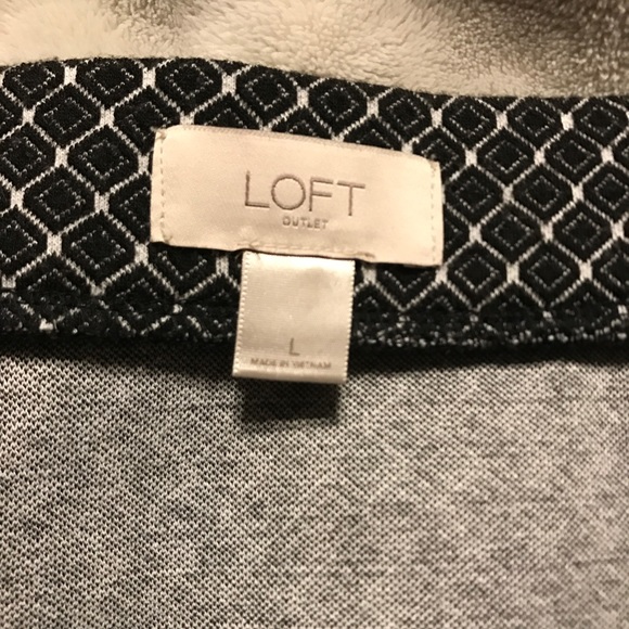 AT Loft Black and White Geo Mini Skirt - Picture 3 of 3